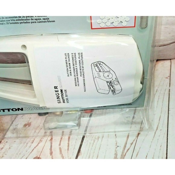 Handheld Singer Button Magic B110X-CS 2 And 4 Hole Maker Attaches Buttons - Picture 3 of 10